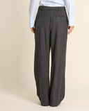 Pantaloni ampi