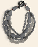 Collana in resina