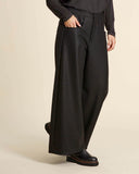 Pantaloni ampi in maglia di lana cotta