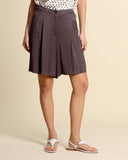 Fließende Bermudashorts