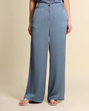 Completo in tessuto fluido