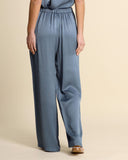 Flowing trousers