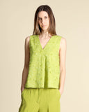 Top in cotone ricamato