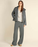 Pantaloni ampi