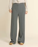 Pantaloni ampi