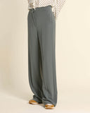 Pantaloni ampi