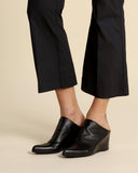 Sabot in pelle con zeppa