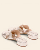 Sandali con tacco in pelle laminata