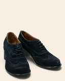 Stringate in suede