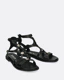 Sandali in pelle con borchie