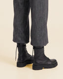 Anfibi in pelle