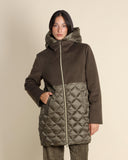 Cappotto con cappuccio