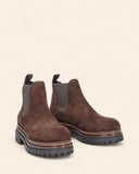 Chelsea boots in camoscio