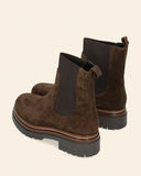 Chelsea boots in camoscio