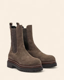 Chelsea boots in camoscio