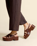 Sandali in pelle con zeppa