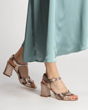 Sandali con tacco in pelle