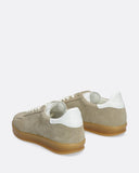 Sneakers in pelle scamosciata