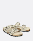 Sandali in pelle con borchie