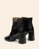 Stivaletti in pelle con tacco