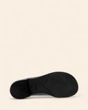 Scarpa in pelle con nappe