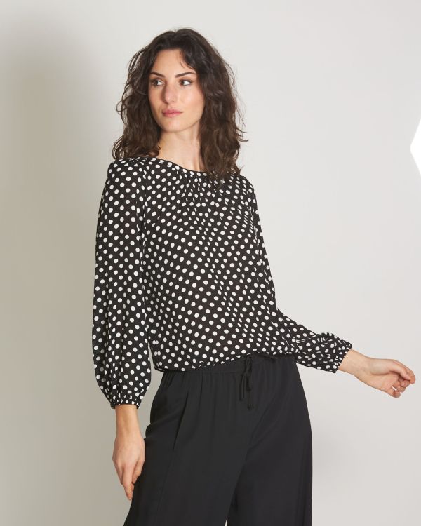 Blusa in crepe a pois